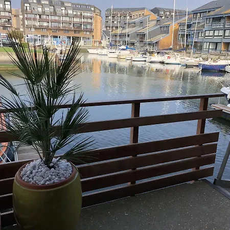 Apartment Marina 177 *